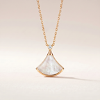 Divas' Dream White Arc 1 Diamond Pendant Necklace