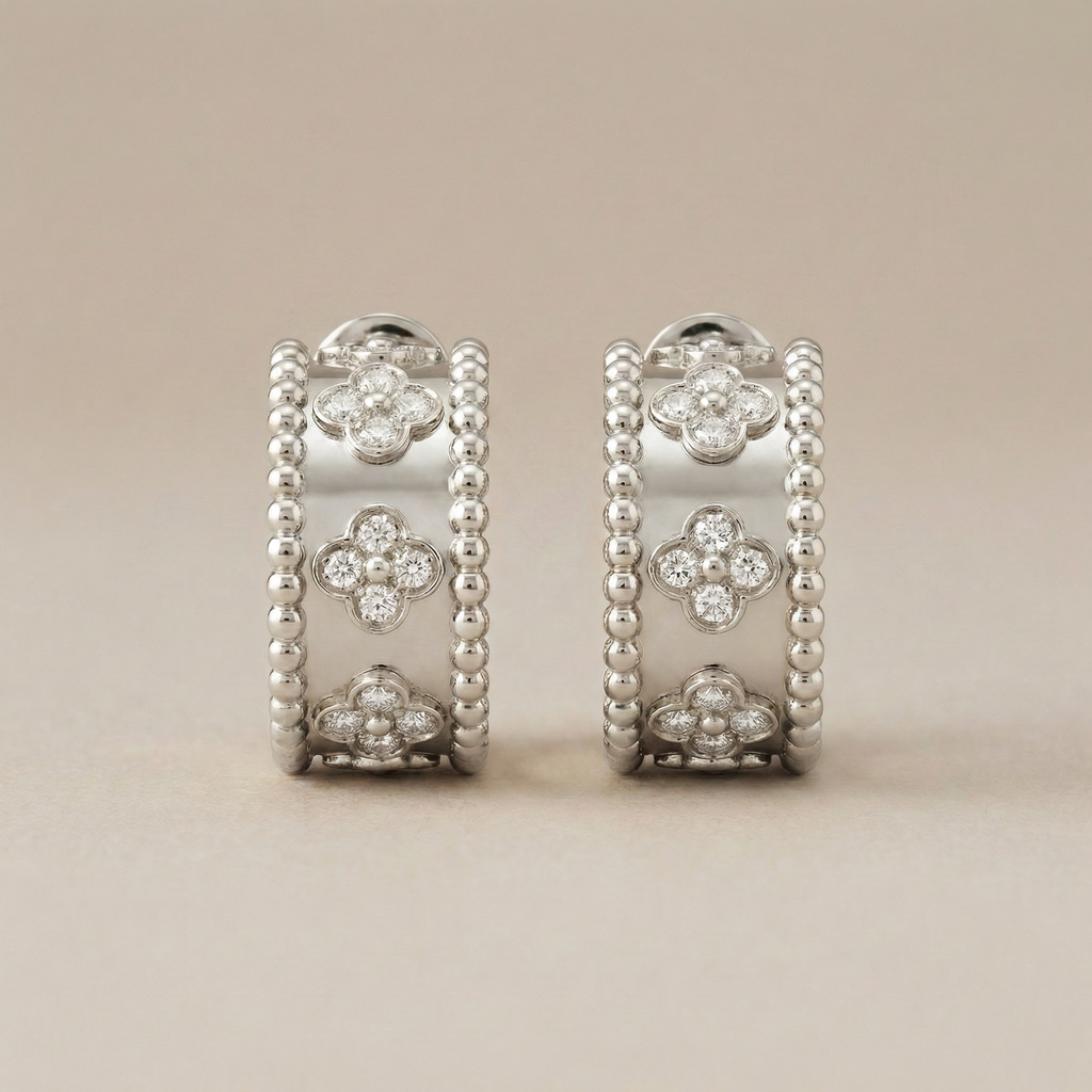 Perlée Clovers Diamonds Hoop Earrings
