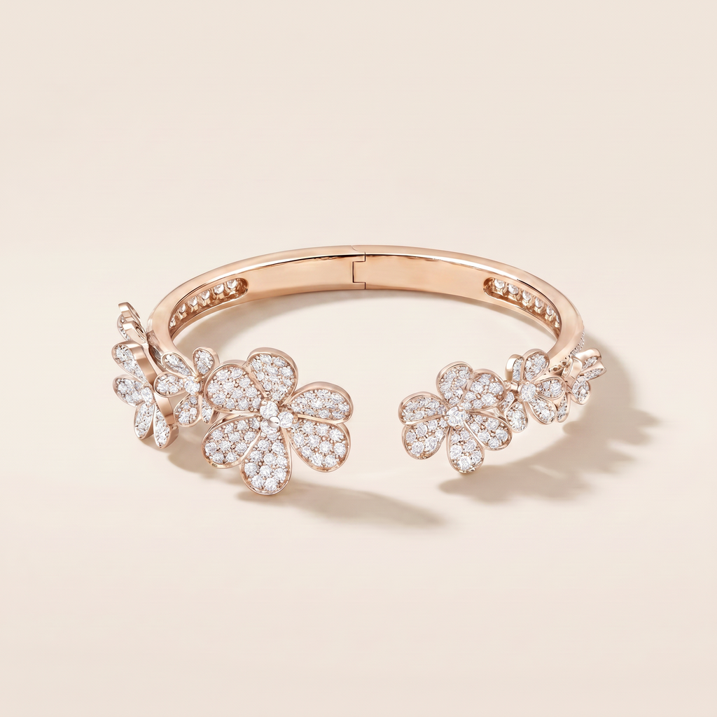 Frivole Seven Flowers Pavé Diamonds Bracelet
